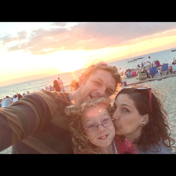 Meet your Posher, Michelle! - Picture 5 of 5